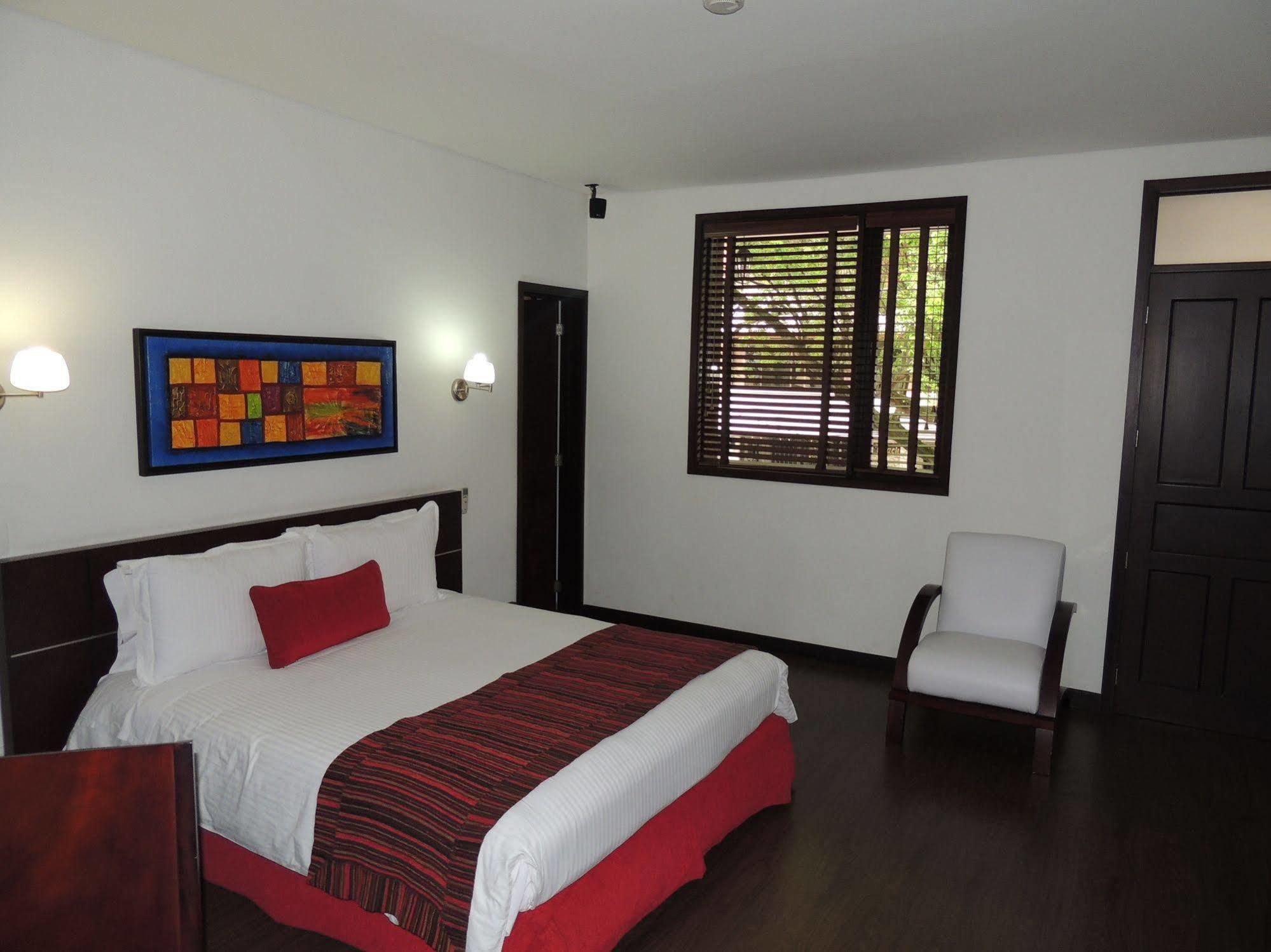 Hotel Boutique Casa Farallones Cali Exterior foto
